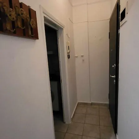 Apartment In City Center Of